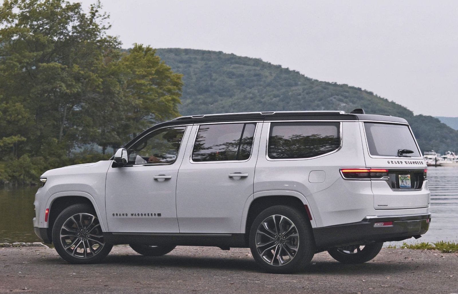 Autoindia.life Jeep Grand 2