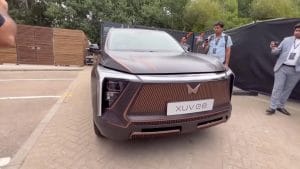 Mahindra XUV-E8 Front