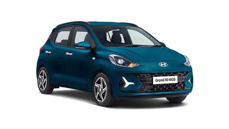 autoindia.life i10 car 1