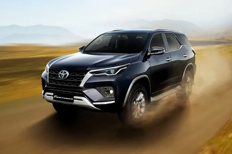 Toyota Fortuner Auto f