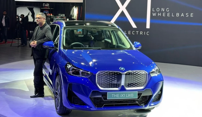 BMW iX1 LWB