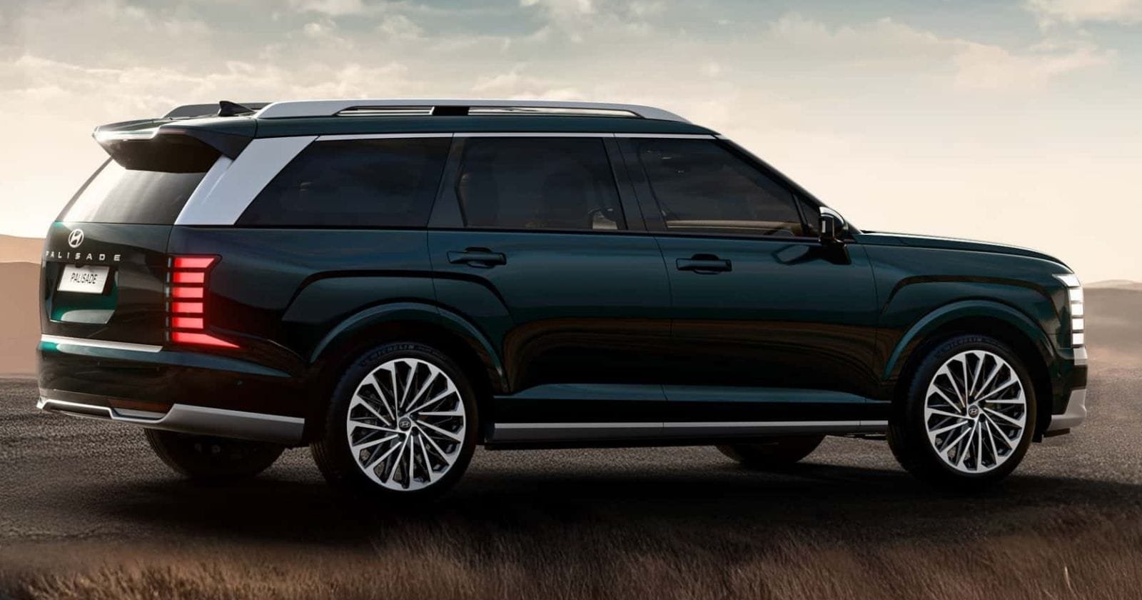 2025 Hyundai Palisade Side autoindia,life
