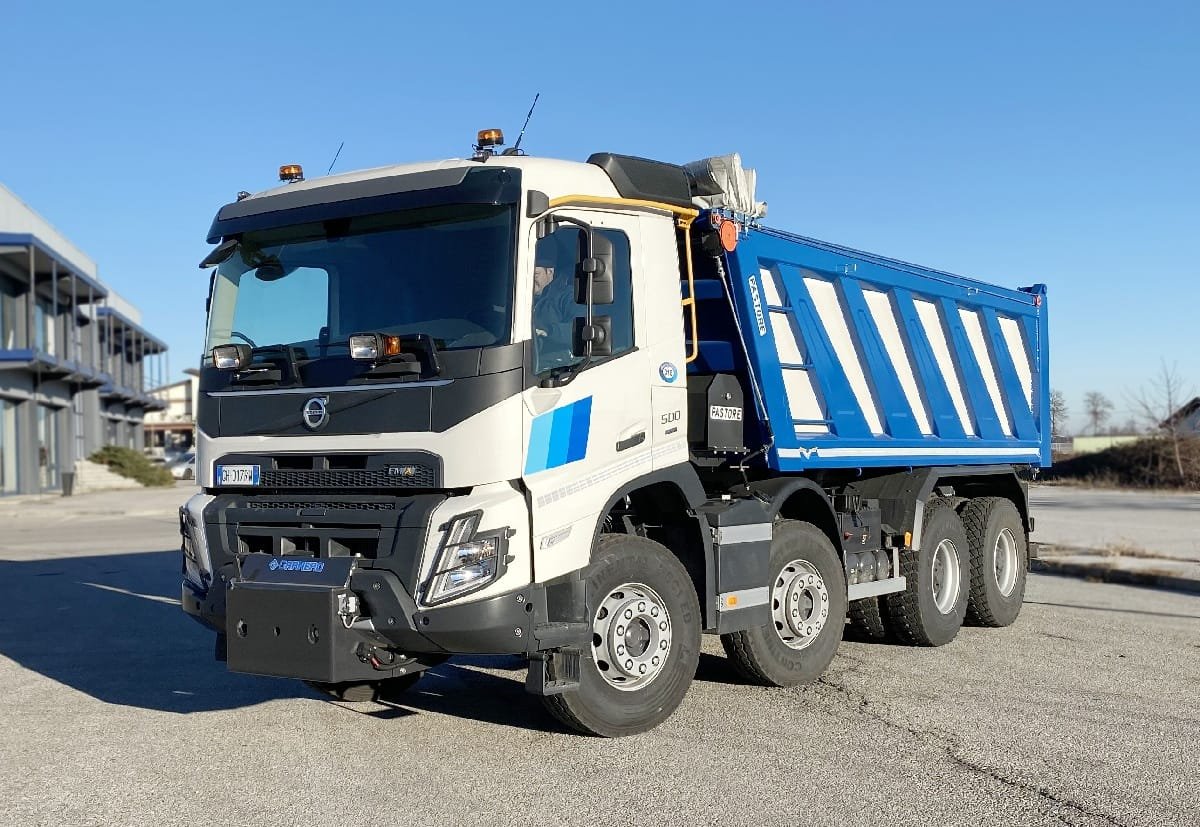 Volvo-FMX 500 8X4 Front Side autoindia.life