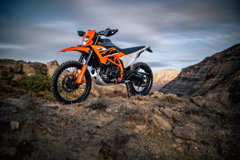 2025 KTM 390 Enduro-R autoindia.life