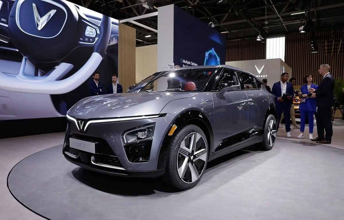 VinFast VF7 autoindia.life