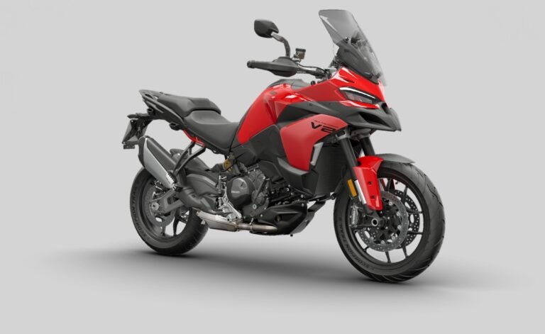 Ducati Multistrada V2 2025