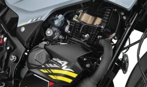 Hero Xtreme 160R 4V engine