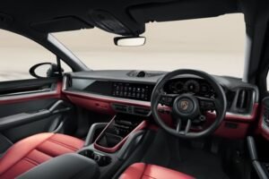 Porsche Cayenne 2025 dashboard